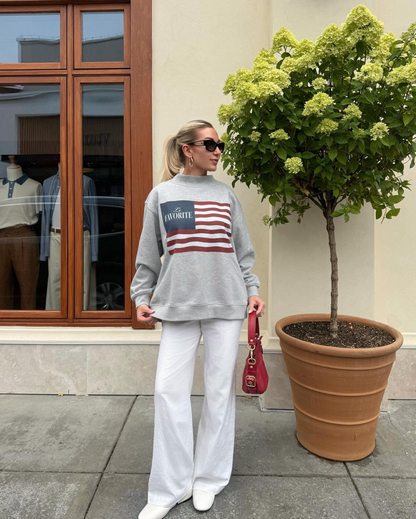 Le Favorite Flag Mockneck